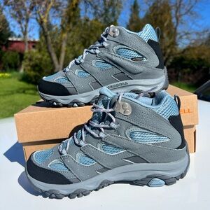 Merrell Gray and Light Blue Women's Mid-Height Hiking Boots size 3.5M